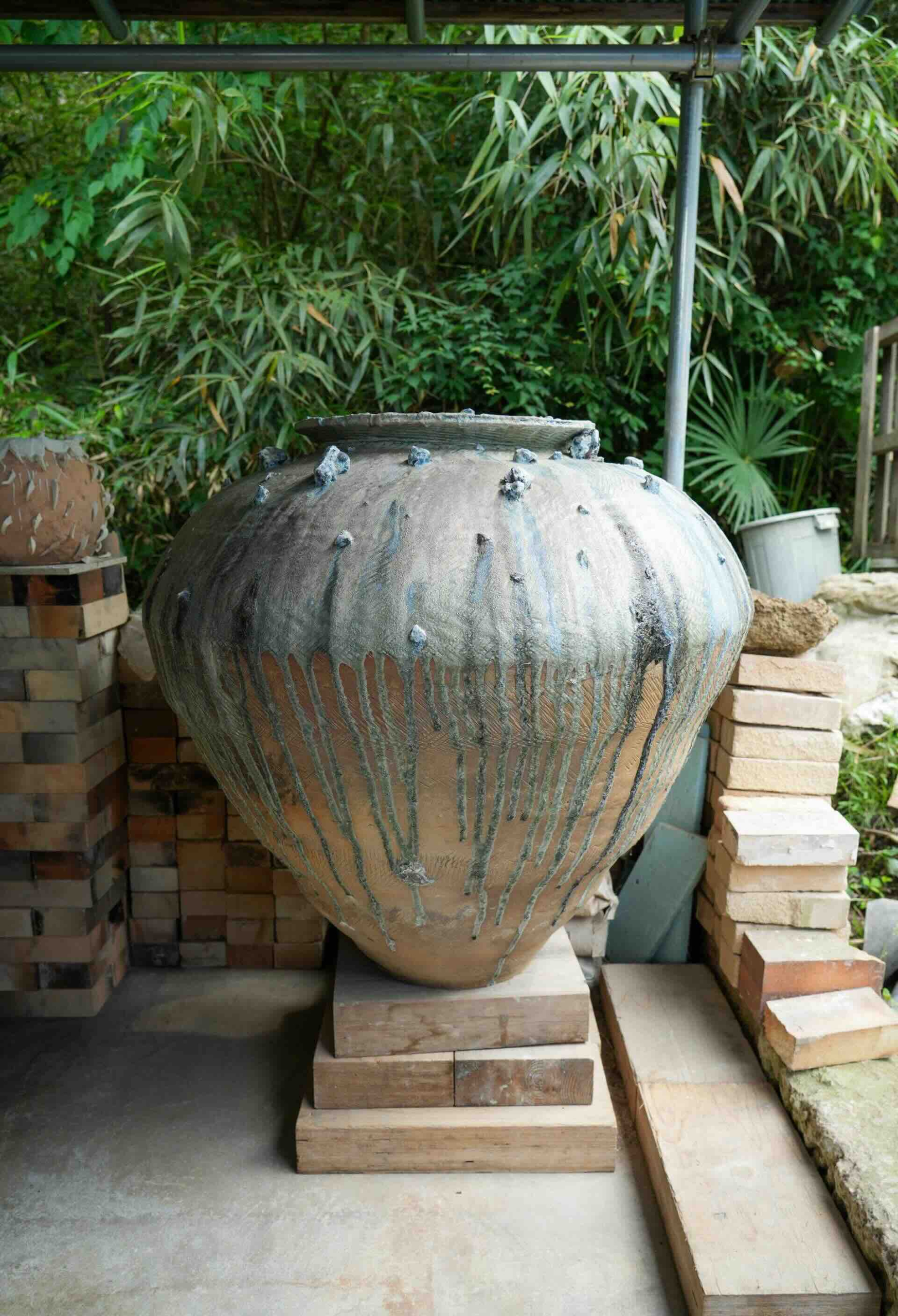 芳賀龍一個展「芳賀龍一 陶展」 | カイカイキキ