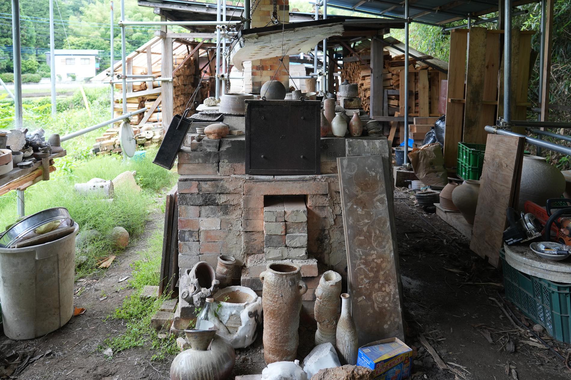 芳賀龍一個展「芳賀龍一 陶展」 | カイカイキキ